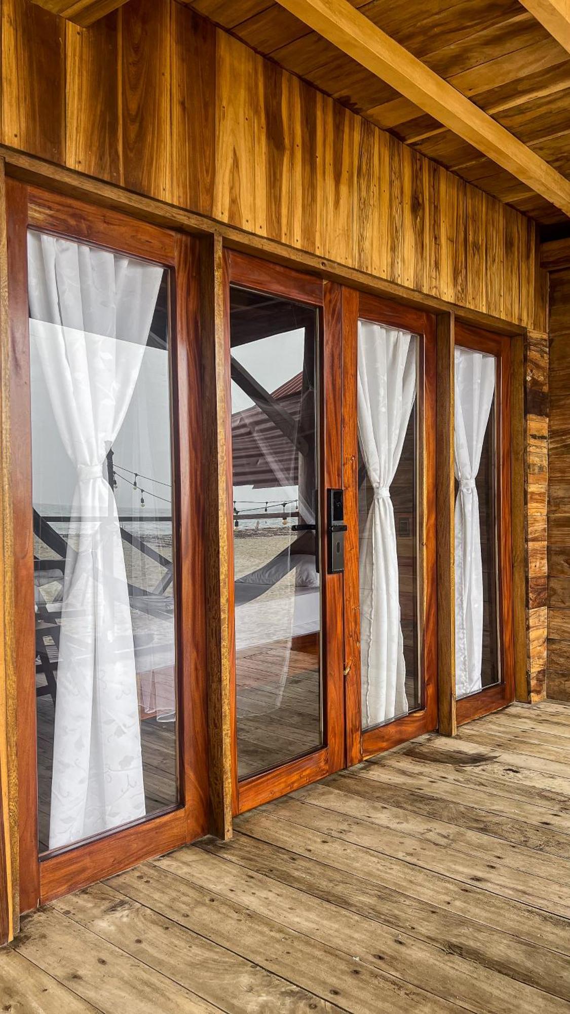 Hostal Mocambo Beach Guachaca Eksteriør billede