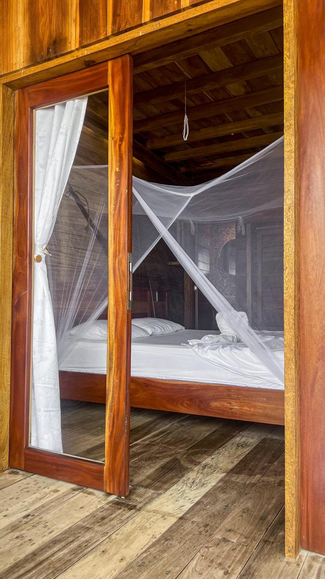Hostal Mocambo Beach Guachaca Eksteriør billede