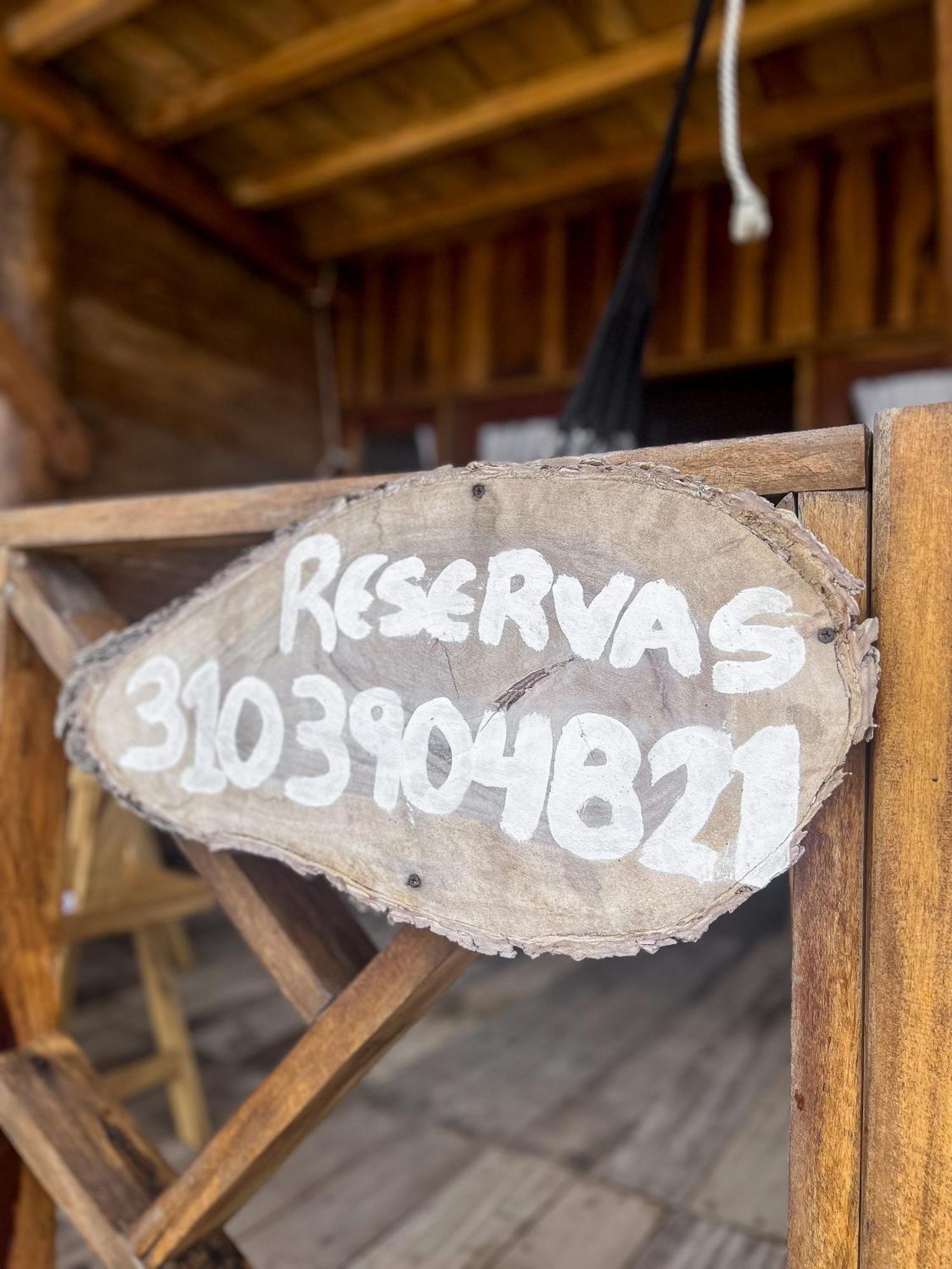 Hostal Mocambo Beach Guachaca Eksteriør billede