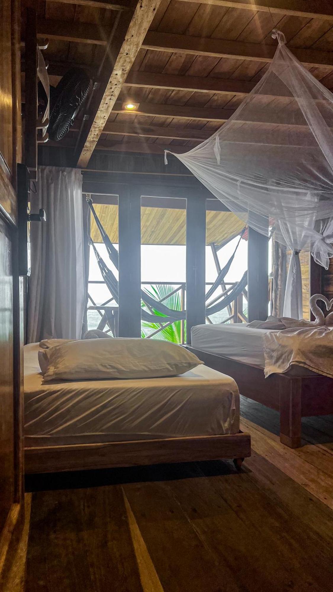 Hostal Mocambo Beach Guachaca Eksteriør billede