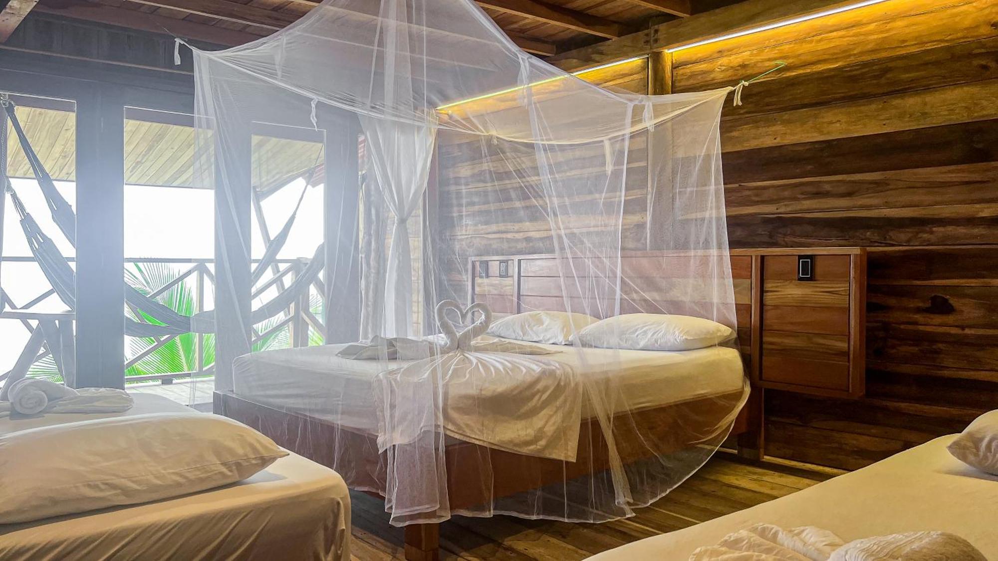 Hostal Mocambo Beach Guachaca Eksteriør billede