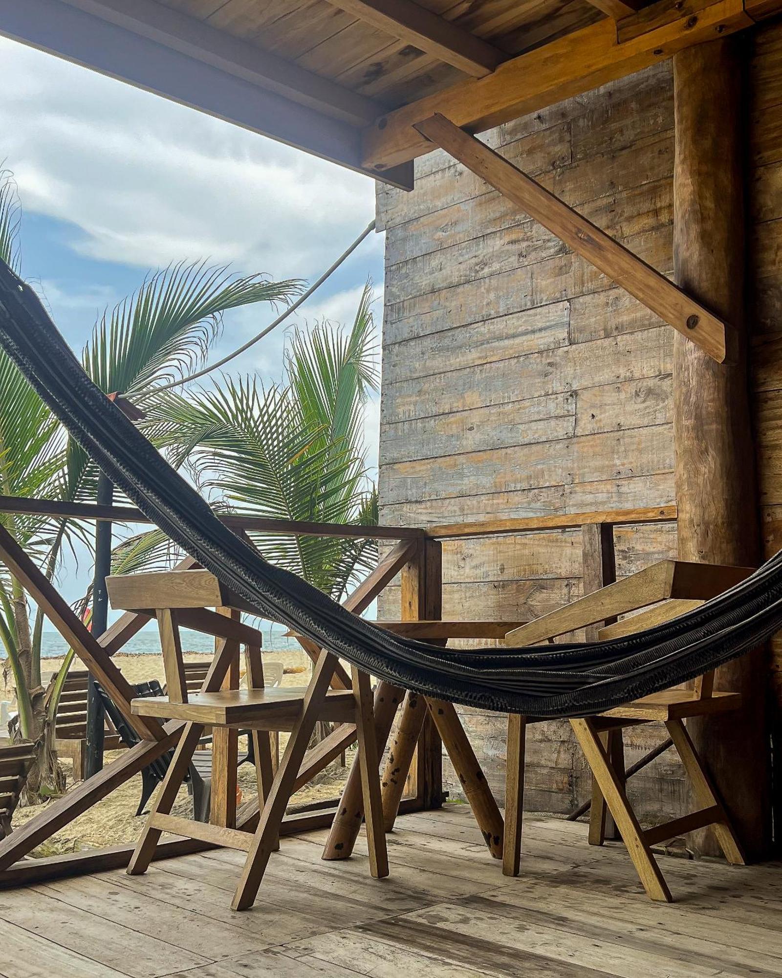 Hostal Mocambo Beach Guachaca Eksteriør billede